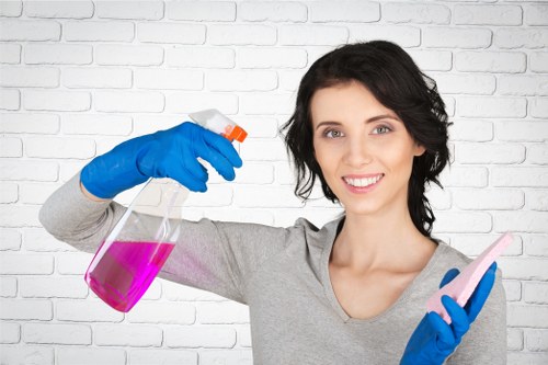 Move in cleaning for a Roehampton apartment building with access considerations