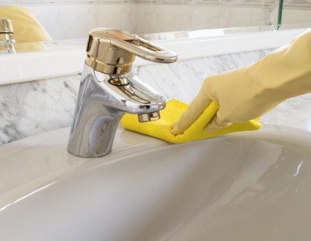 Commercial deep cleaning service for a Roehampton business